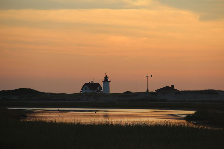 Fire road between Hatches Harbor and Provincetown Airport